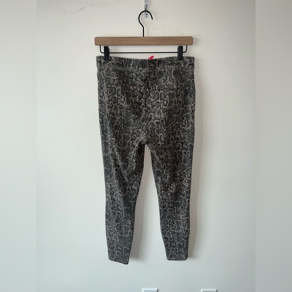 SPANX Snake Print Straight Leg Jegging Pants - Picture 8 of 8